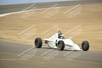 media/Jan-26-2025-CalClub SCCA (Sun) [[cfcea7df88]]/Group 7/Race/